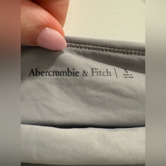 Abercrombie & Fitch Soft Matte Seamless Long-Sleeve Crew Ruched Bodysuit - Picture 2 of 3